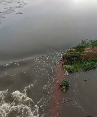 VÍDEO: Ensecadeira da Barragem das Traíras não suporta força das águas e rompe