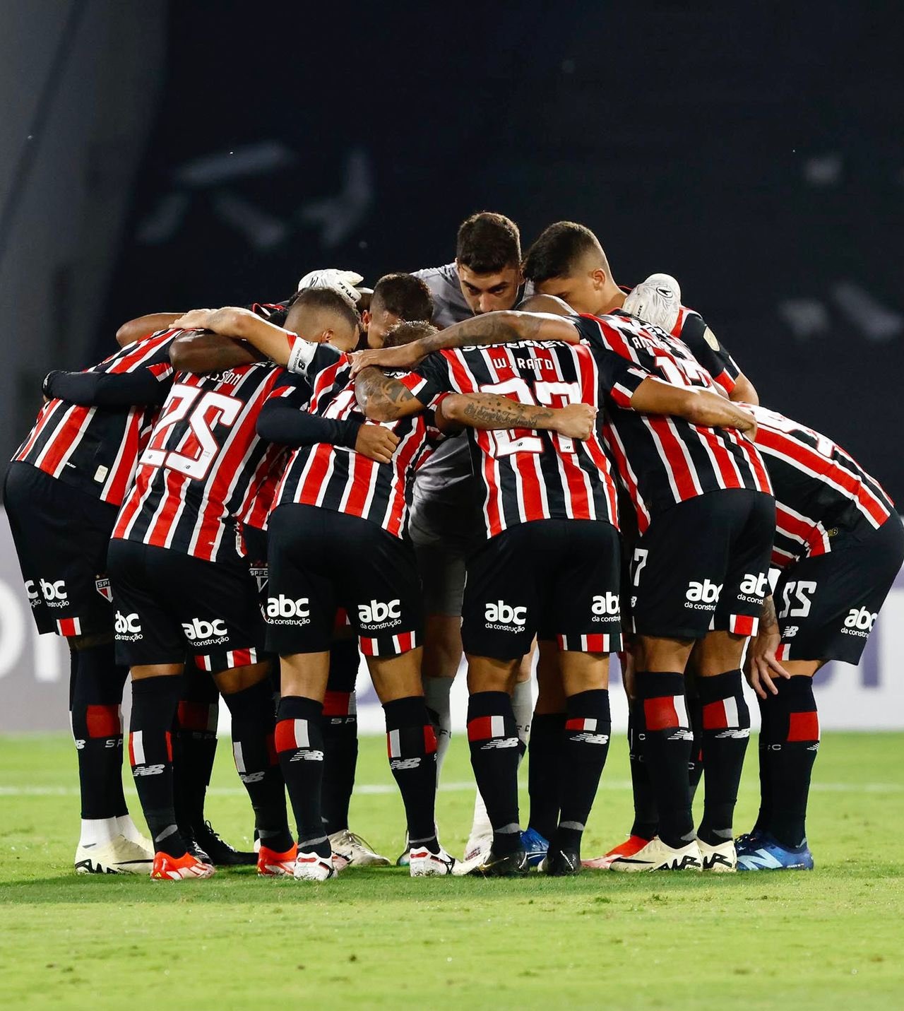 Com três lesões no 1º tempo, São Paulo perde para Talleres na Libertadores; veja melhores momentos