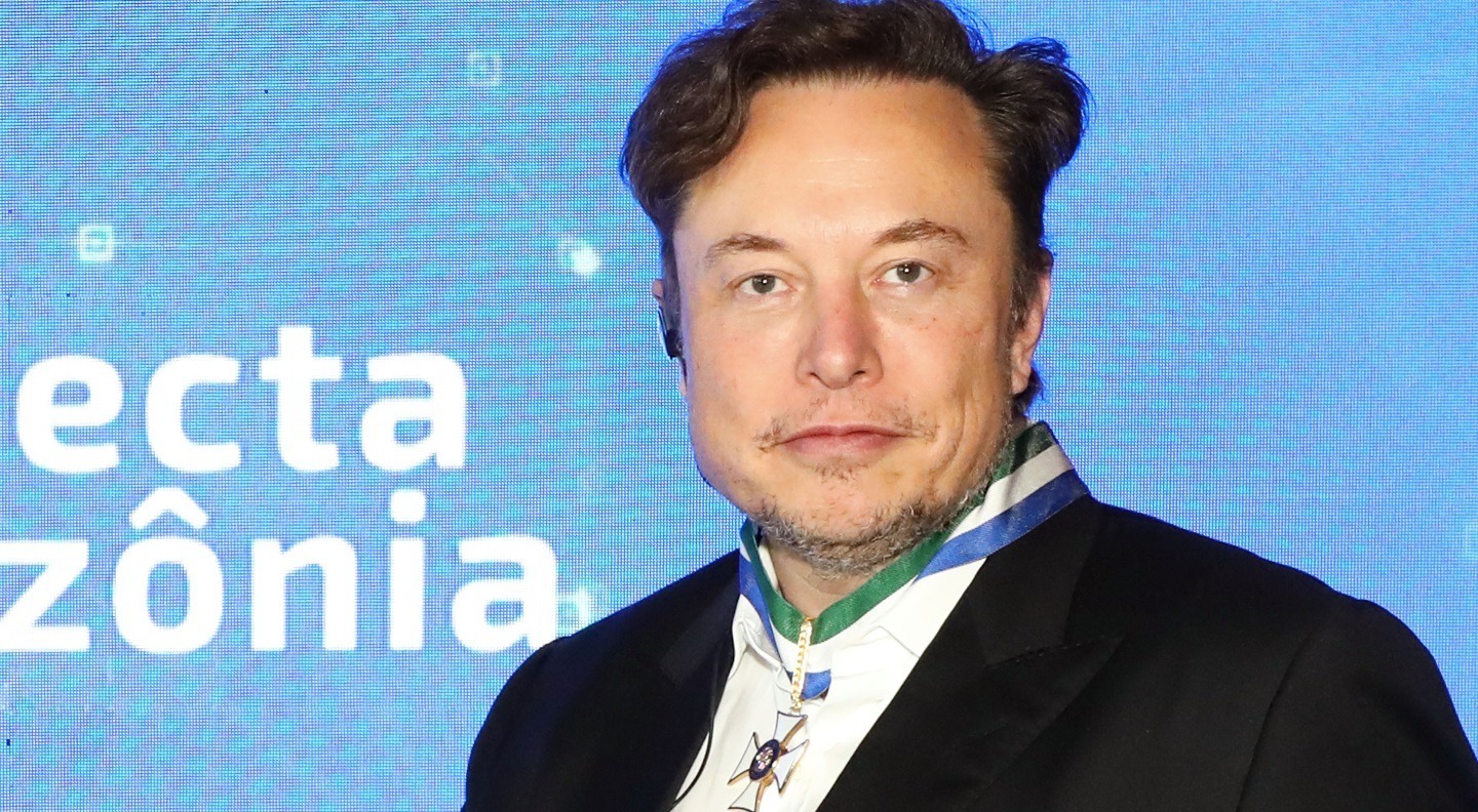 PF abre procedimento para apurar falas de Elon Musk contra Moraes