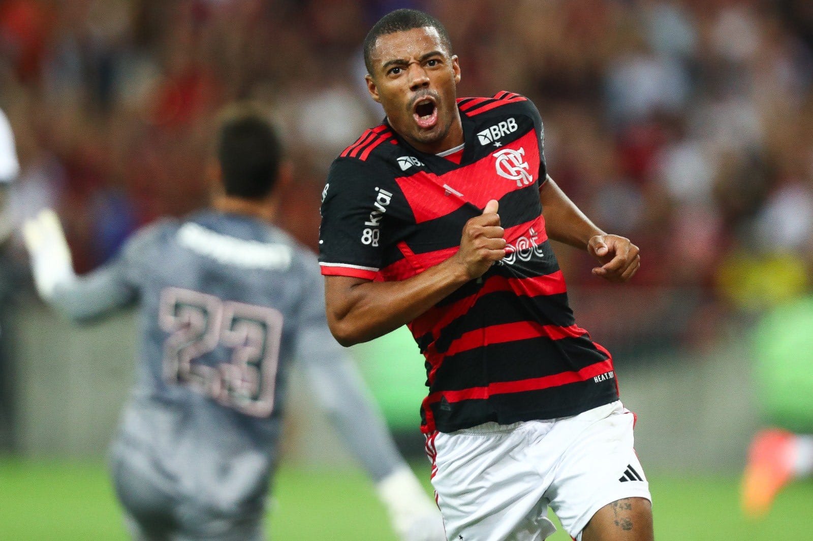 Flamengo vence São Paulo e aumenta pressão sobre Carpini; veja os gols