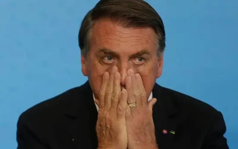 PF vê possibilidade de Bolsonaro pular muro de vizinho e fugir para embaixada dos EUA