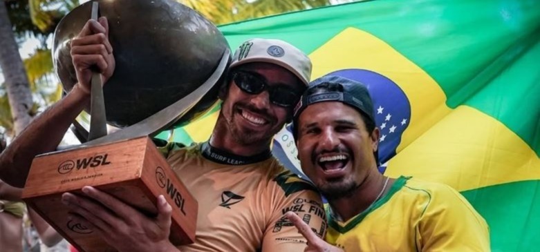 Ítalo Ferreira parabeniza Yago Dora na web após título mundial de surfe