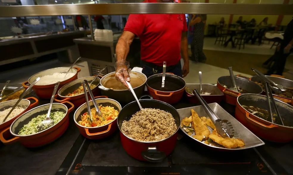 Inflação e endividamento ameaçam recuperação de bares e restaurantes no RN, diz Abrasel