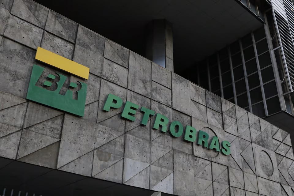 Lucro da Petrobras cai 47% no segundo trimestre
