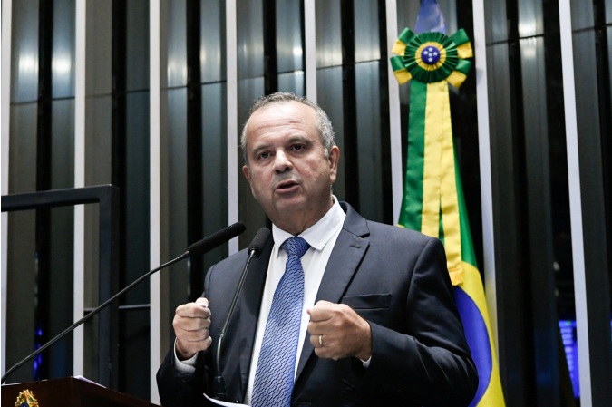 Rogério Marinho afirma que PT quer "escravizar" trabalhador