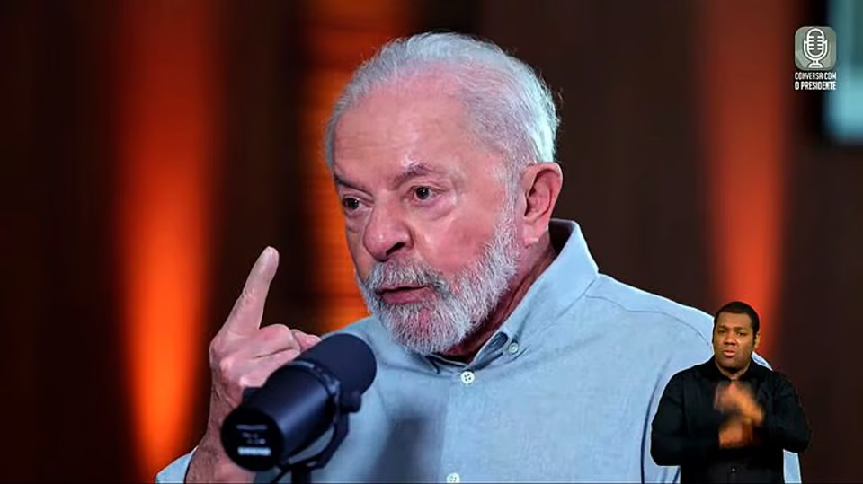 Lula anuncia novo ministério, feito sob medida para o Centrão