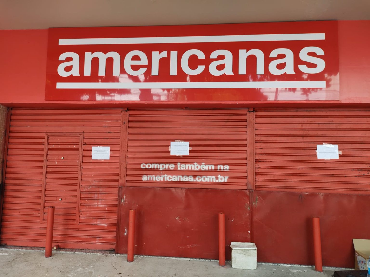 Lojas Americanas da avenida Rio Branco amanhece com portas fechadas e anúncio de mudança