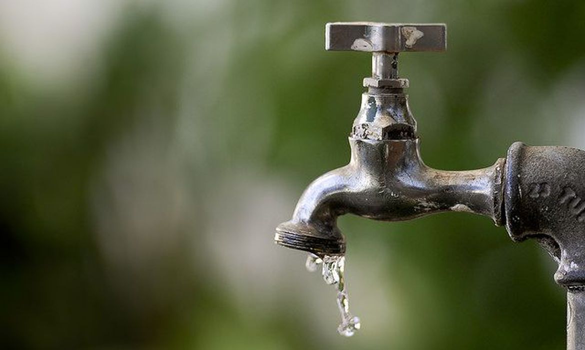 Oito bairros de Natal terão abastecimento de água suspenso no sábado (18); veja quais