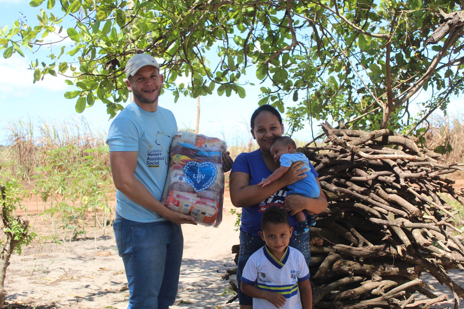 Ação natalina solidária da LBV conclui entrega de cestas de alimentos a famílias carentes neste Natal no RN