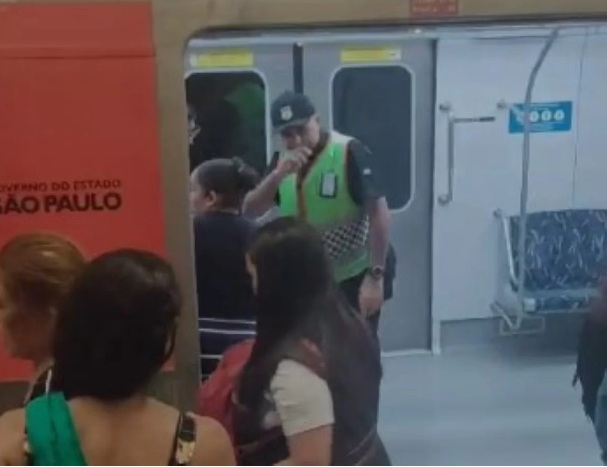VÍDEO: Briga por assento preferencial provoca confusão e morte no trem em SP