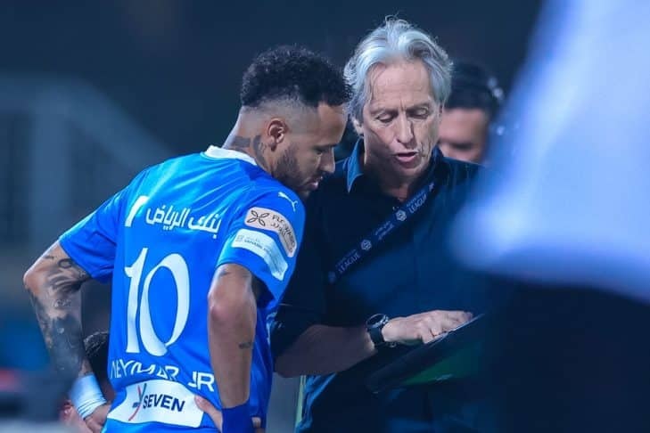 [VÍDEO] Jorge Jesus critica Neymar em comparação a CR7: "Tem mais paixão por outras coisas"