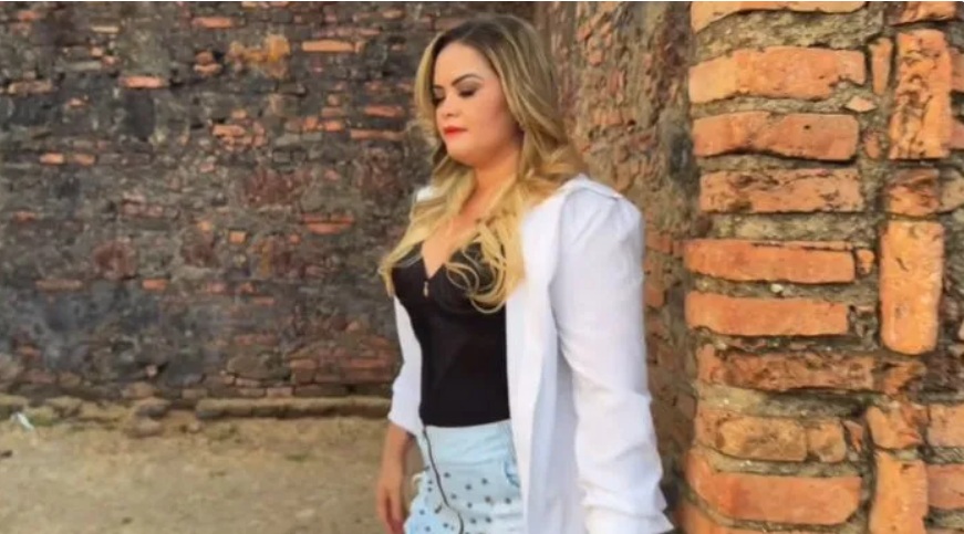 Cantora morre após cirurgia estética realizada no Paraná