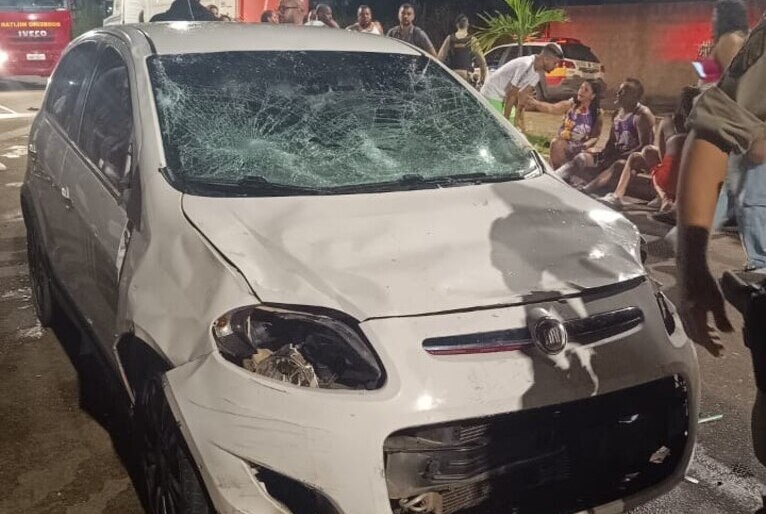  Motorista bêbado atropela cerca de 30 pessoas em bloco de carnaval