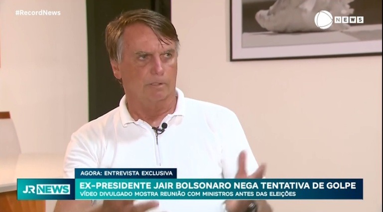 'É absurdo eu não poder conversar com o presidente do PL', diz Bolsonaro sobre Costa Neto