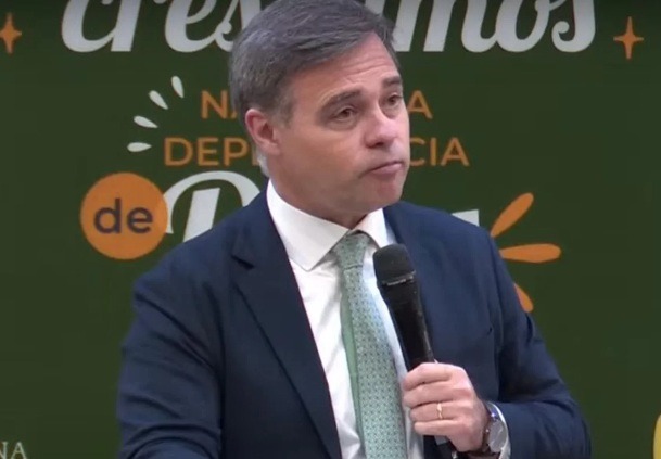 André Mendonça diz que “erro maior” do Brasil é “apoiar terroristas”