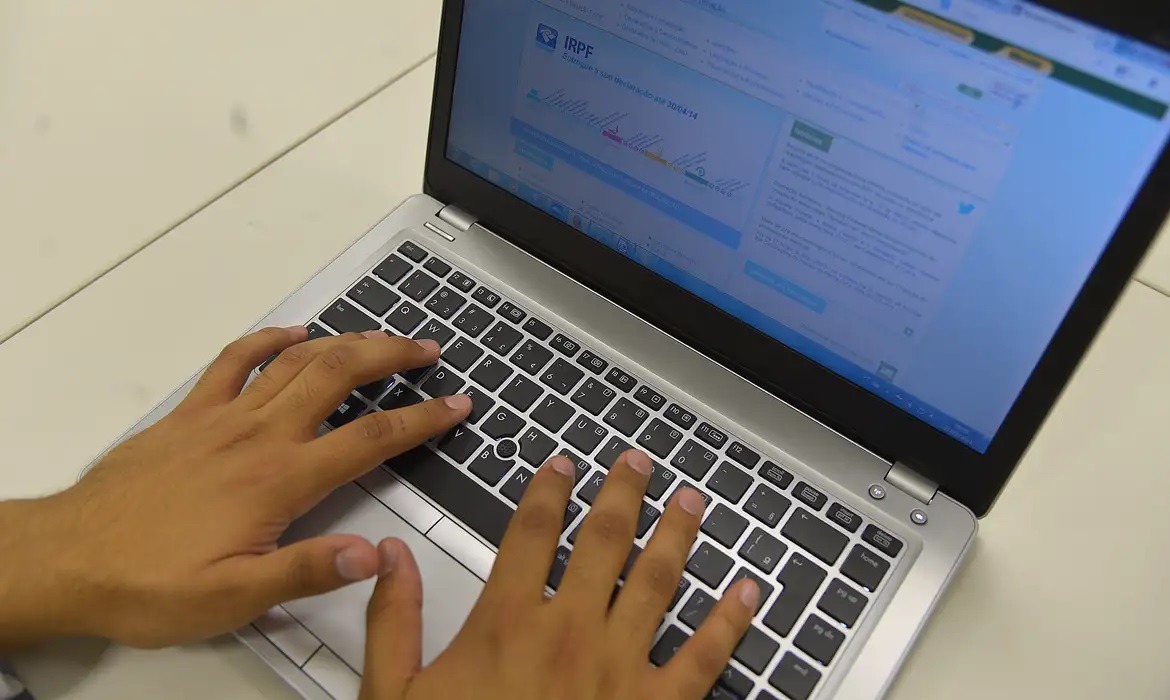 Estabelecimentos podem proibir uso de notebooks sem infringir a lei