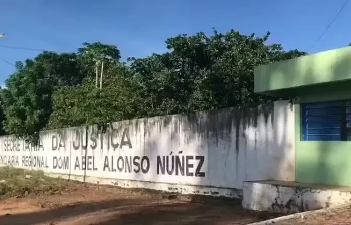 Dezessete detentos fogem de penitenciária no Piauí