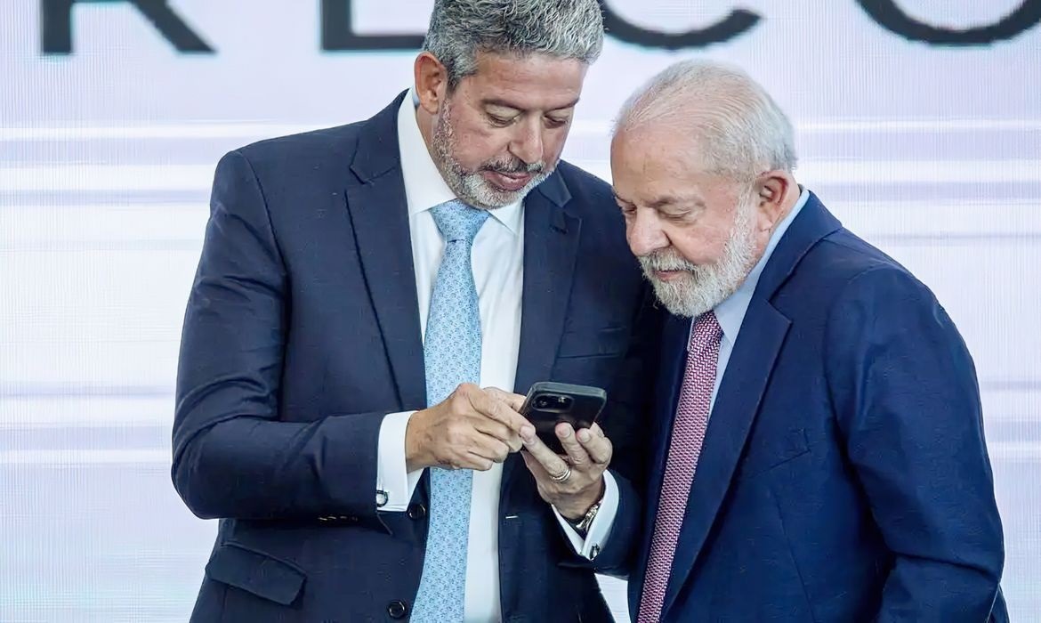 Lula terá encontro com Arthur Lira nesta quinta-feira (22)
