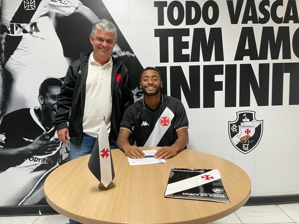 América-RN anuncia contratação de revelação da base do Vasco 