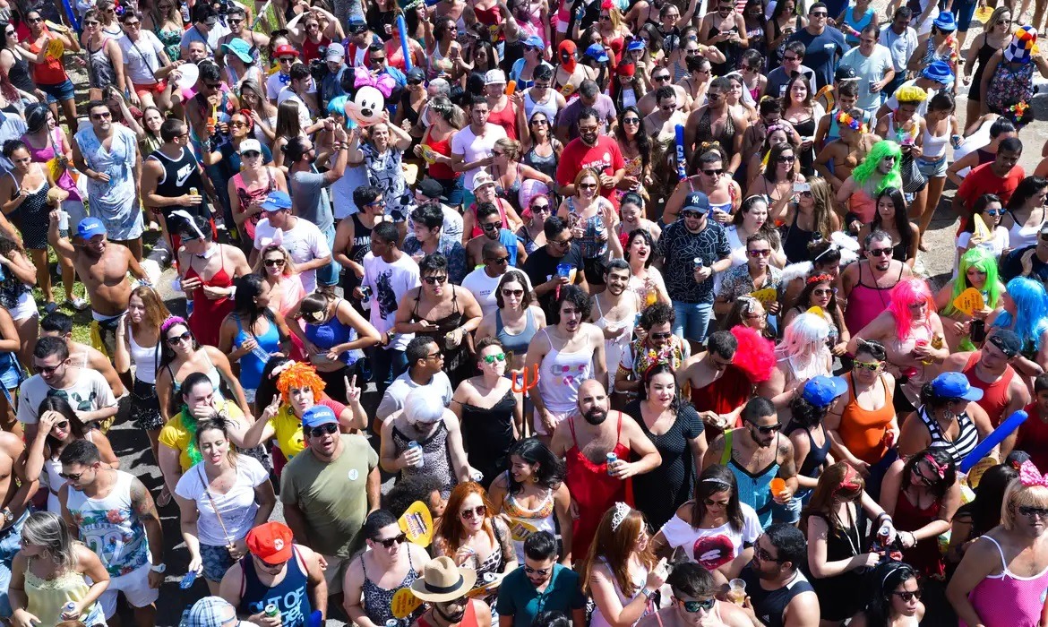 Capital do Nordeste registra 29 pessoas furadas por agulha durante Carnaval