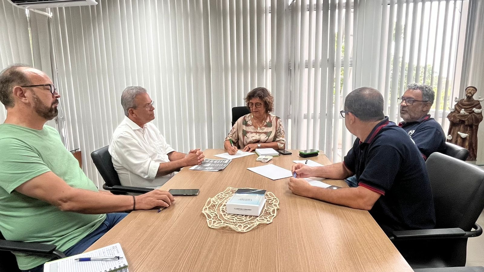 Deputado Estadual Hermano Morais busca o retorno do programa do leite no bairro de Nova Descoberta, em Natal