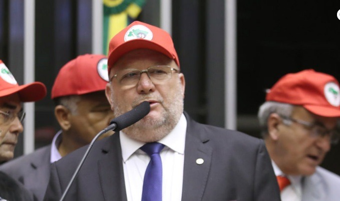 Filho de líder do MST ganha cargo na Câmara dos Deputados