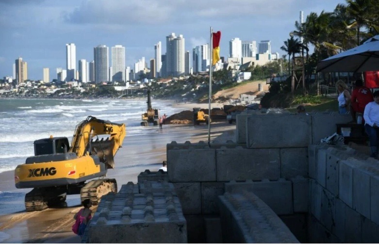 Nova etapa de obras para engorda da Praia de Ponta Negra inicia hoje