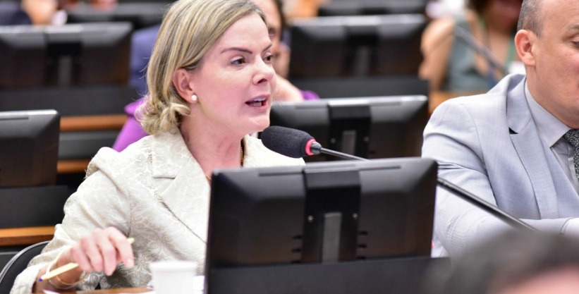 Cuca a Gleisi: “Conhece bem os efeitos de uma descondenação”