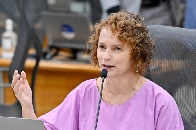 “Eu sou a deputada do MST”, diz Isolda ao defender homenagem para o movimento na ALRN