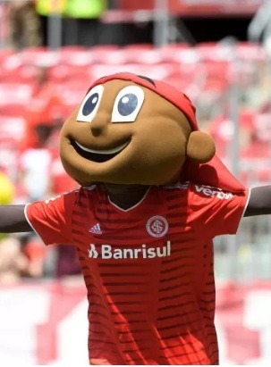 Mascote do Inter é alvo de nova denúncia de importunação sexual