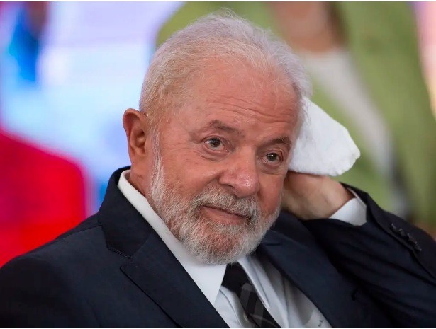Avaliação positiva de Lula cai até em pesquisa do antigo Ibope