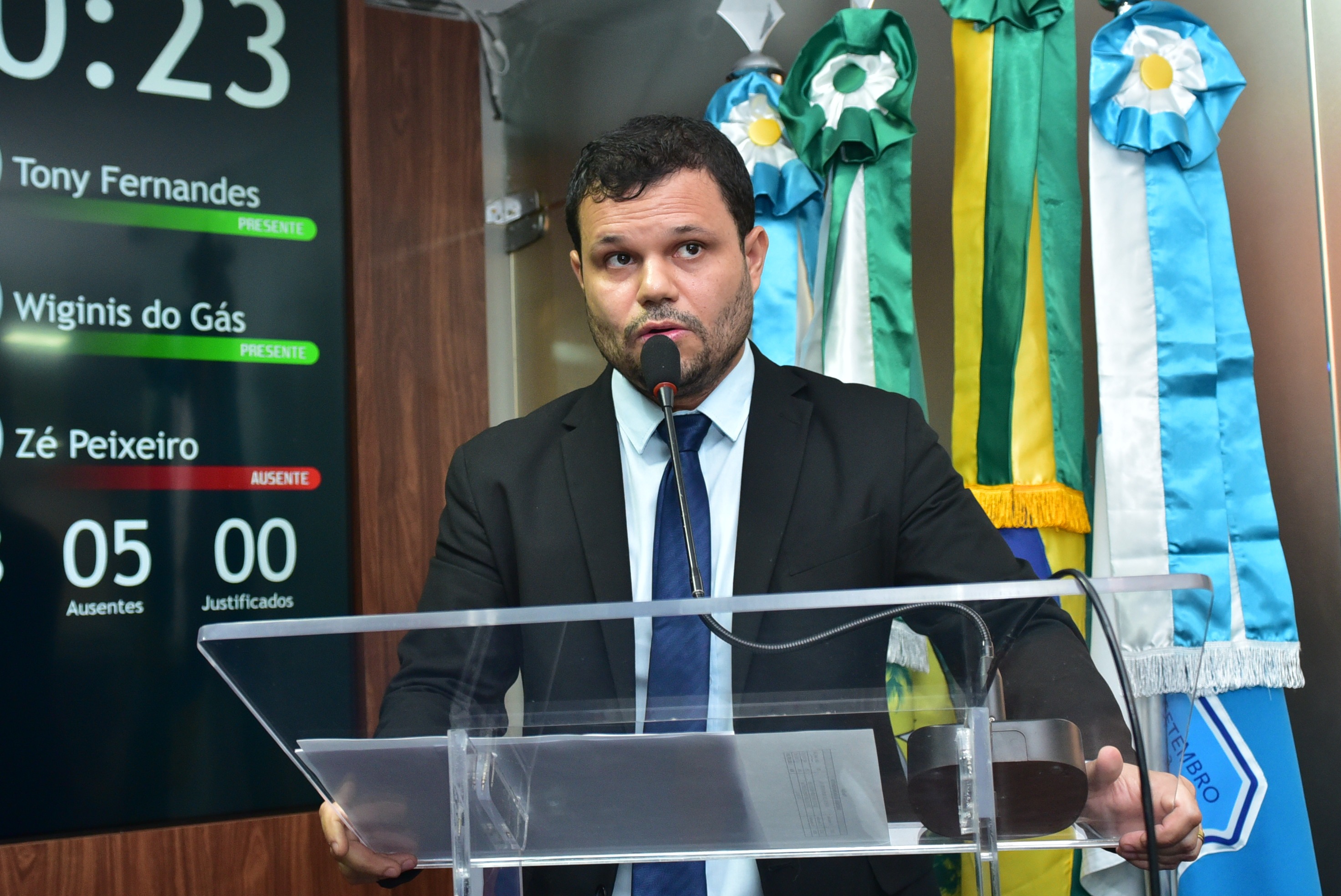 "É criminoso", diz líder da oposição sobre ausência de repasse de emendas da gestão Allyson Bezerra em Mossoró