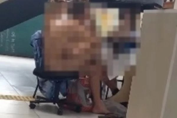 Universidade federal põe alunos nus para receber calouros; veja vídeo