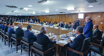 Lula reúne ministros nesta segunda em meio à alta dos alimentos e à queda de popularidade