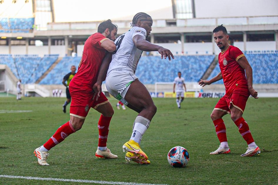 ABC está a um empate de quebrar recorde do Internacional