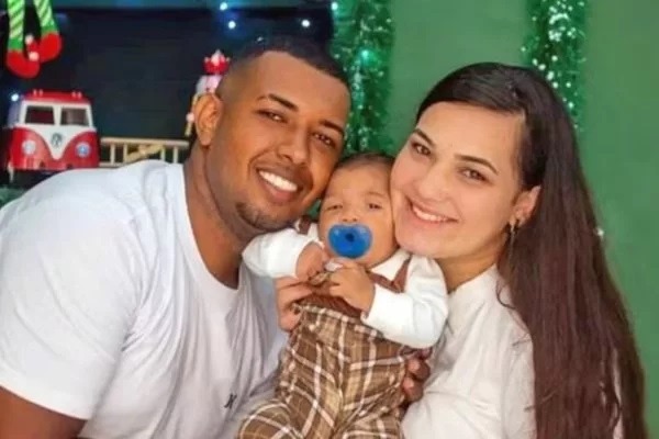Casal e bebê são baleados e morrem após ataque de bandidos