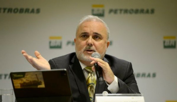 Rumor de queda de presidente da Petrobras faz ação cair