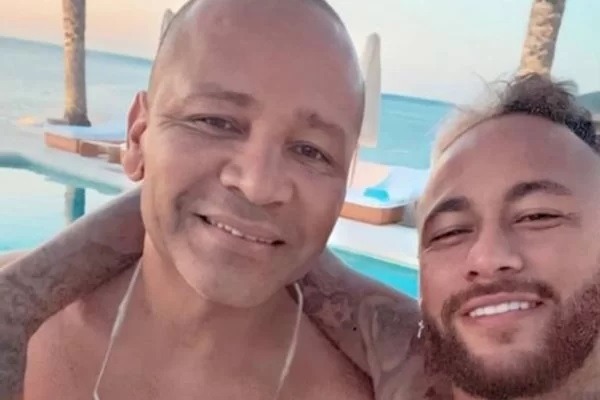 Pai de Neymar nega ajuda da família para Daniel Alves pagar fiança: ‘não nos compete mais’