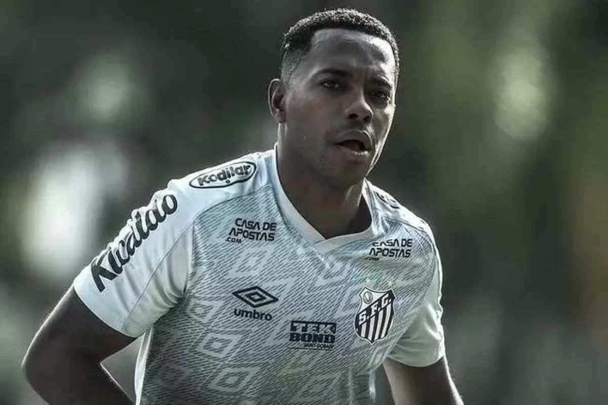 Robinho pode deixar a prisão antes de cumprir 9 anos de pena; entenda