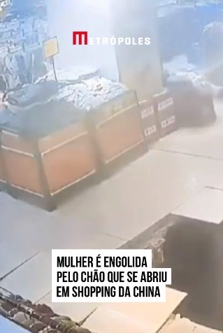 VÍDEO: Mulher é engolida pelo chão que se abriu em shopping; assista