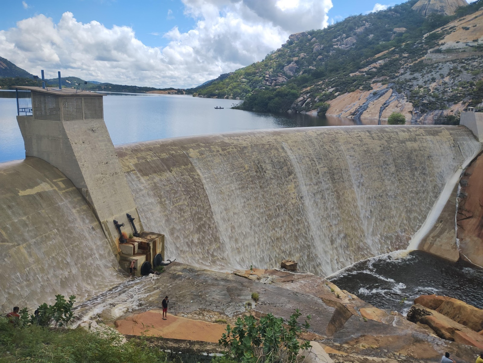 Sangrias de Gargalheiras e Dourado garantem abastecimento de Acari e Currais Novos por 4 anos, estima Caern