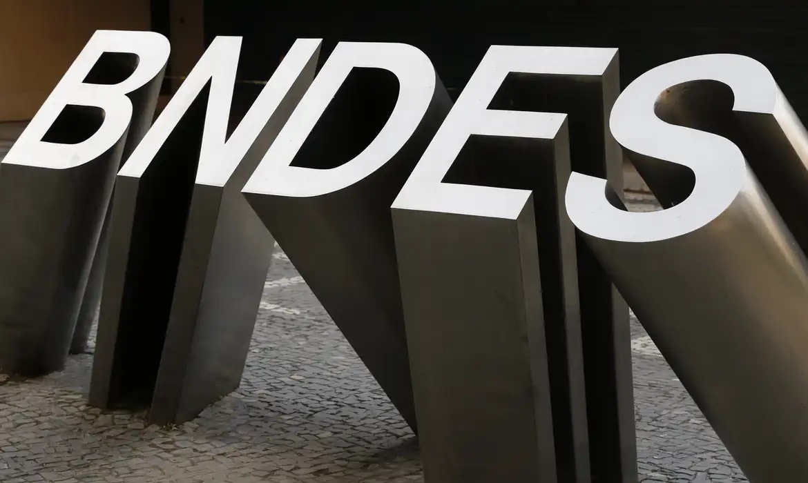 BNDES abre concurso em 2024 para 150 vagas de nível superior