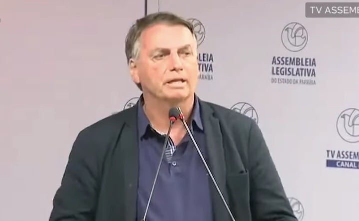 [VÍDEO] Bolsonaro diz que casamento de Lula e Janja não vai dar certo: “Se ele comprar o meu perfume pode...