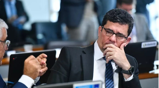 Moro responde deputado do PT nas redes sociais: “Cadeia é coisa do seu pai”