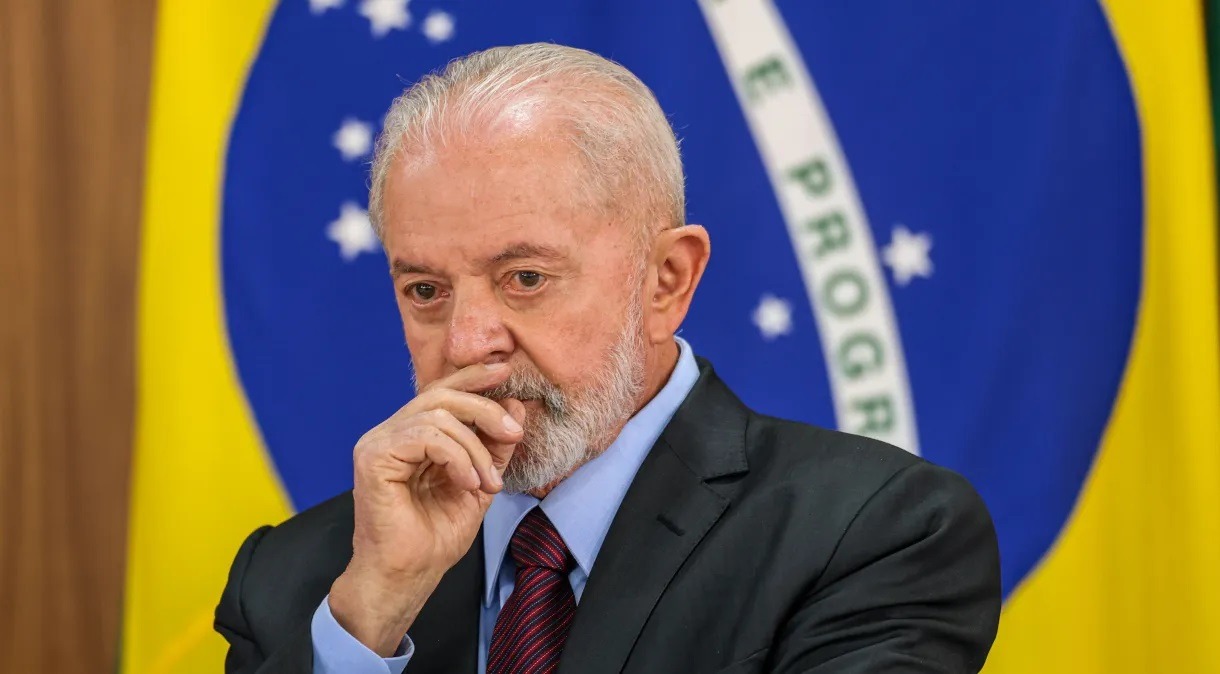 TSE multa Lula em R$ 250 mil por propaganda contra Bolsonaro