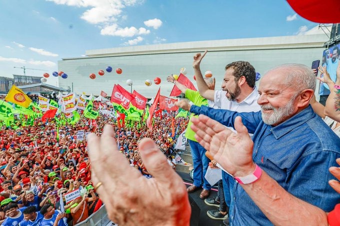 Lei Rouanet e Petrobras financiam evento em que Lula pediu votos para Boulos