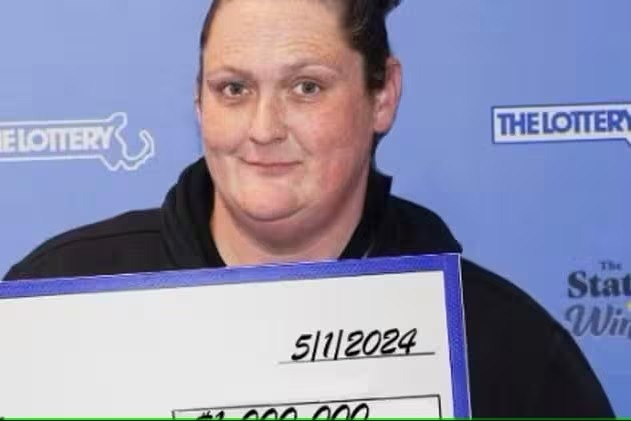Mulher conquista prêmio da loteria duas vezes no mesmo ano; entenda