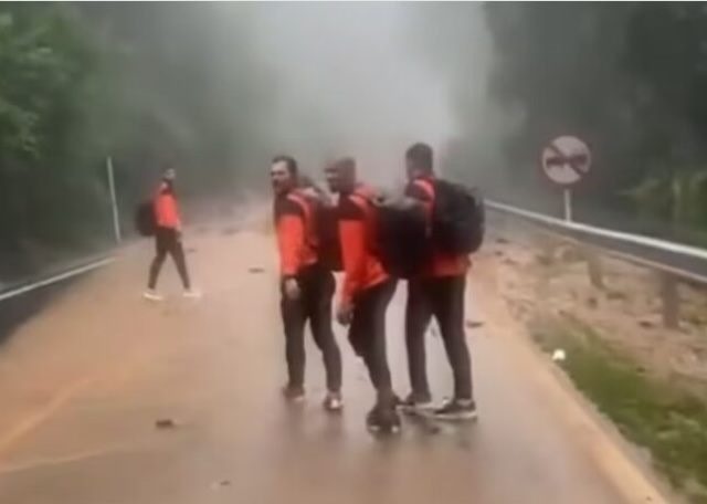 Equipe de futsal é surpreendida por enxurrada e fica ilhada no Rio Grande do Sul; veja vídeos