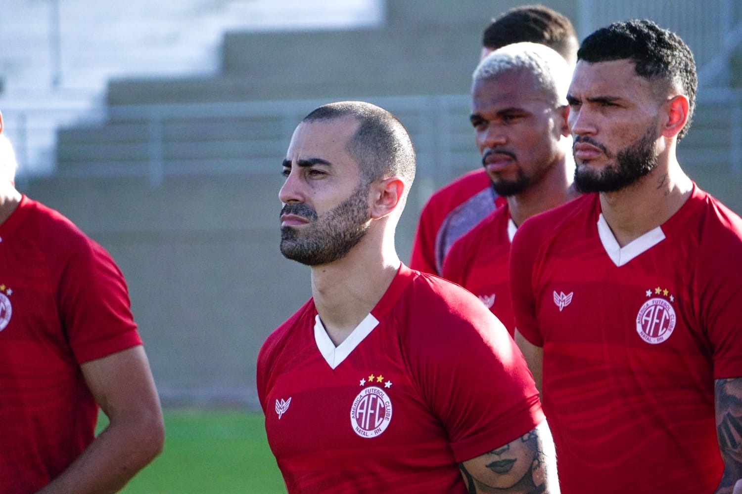 América-RN anuncia lateral para a disputa da Série D; volante deixa o clube