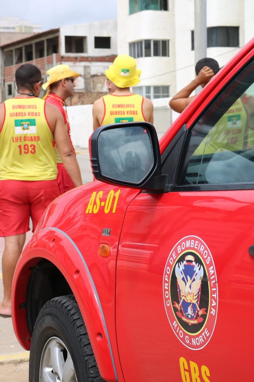 Bombeiros do RN são enviados para ajudar nas buscas e salvamentos no Rio Grande do Sul